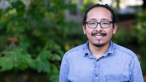 Thumbnail of person in the video.