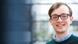 Thumbnail of person in the video.