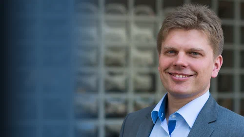 How Can We Experimentally Determine Why Hydrogen Atoms Are Absorbed on Metal Surfaces? …