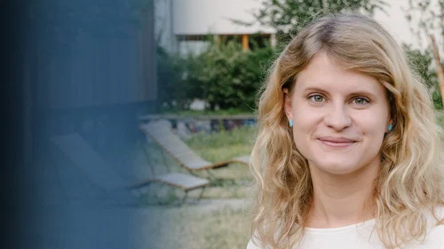 How Does Late-Victorian Popular Fiction Subvert Scientific Authority? Cover