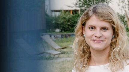 How Does Late-Victorian Popular Fiction Subvert Scientific Authority? Cover