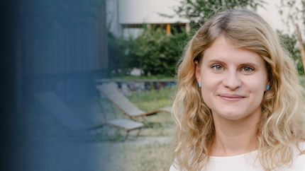 How Does Late-Victorian Popular Fiction Subvert Scientific Authority? Cover