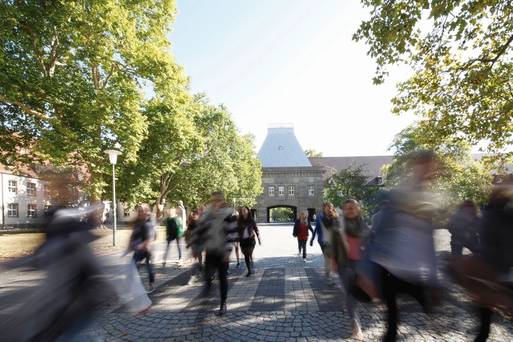 Johannes Gutenberg University Mainz (Johannes Gutenberg-Universität Mainz)