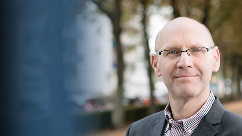 How Can Parliaments Optimally Organize Voting Procedures? Cover