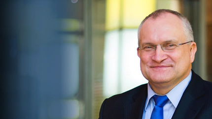 Do Financial Incentives Help Obese People to Achieve and to Maintain a Target Weight? Cover