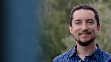 What Mechanisms Underlie the Interaction Between a Virus and its Host During an Infection? Cover