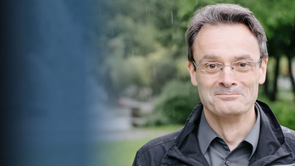 How Can the Statistical Properties of Cosmic Structures Be Calculated with Simple Physical …